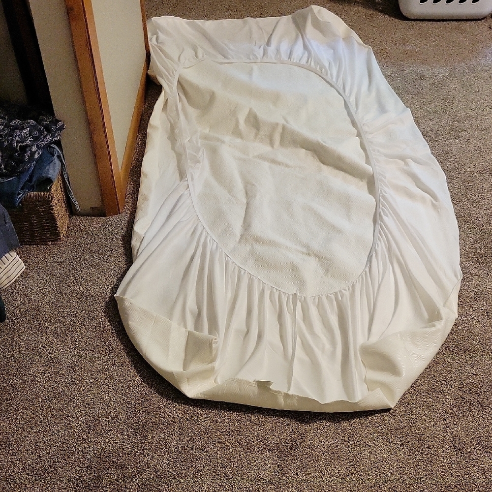 Premium White Mattress Cover
